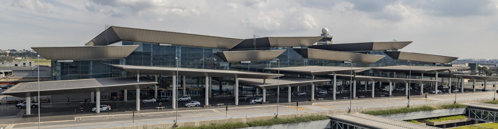 Children enjoying play area at Guarulhos Airport