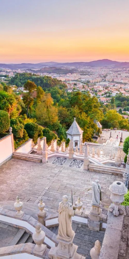 Quiet family lounge in Braga Airport