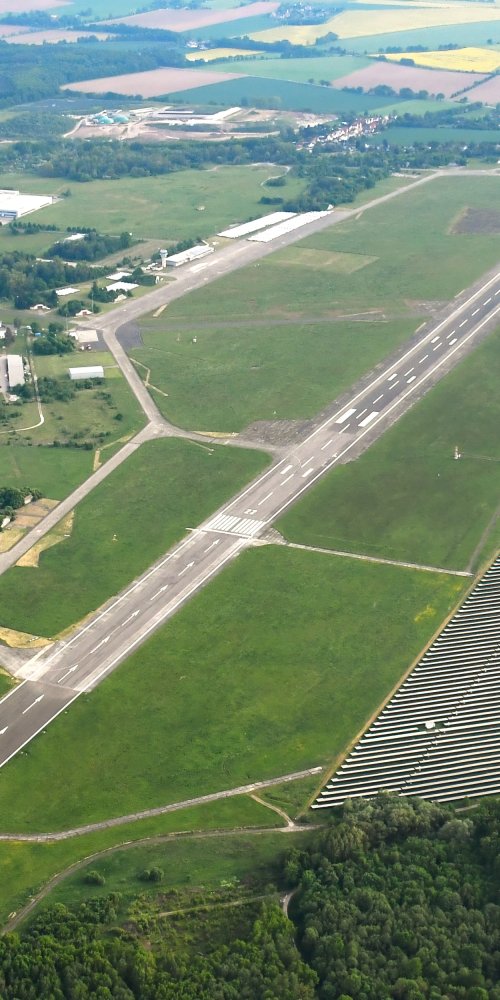 Comfortable seating area at Leipzig Altenburg Airport