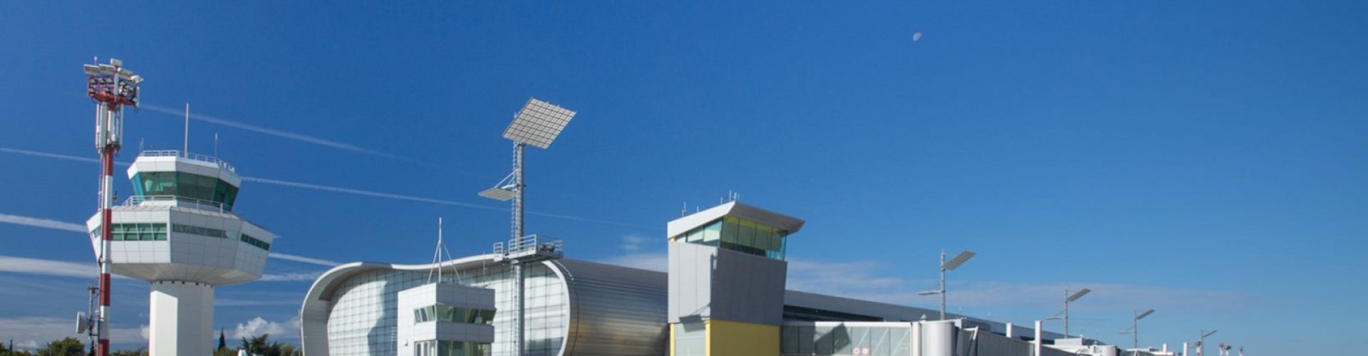 Family arrivals at Dubrovnik Airport, HR Airport